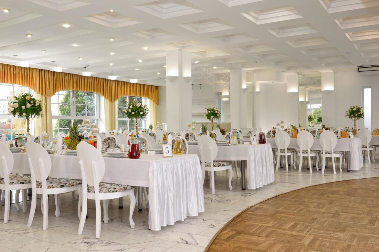 Hotel Agat พิยอตตูร์กุฟ เทรบูนัลสกี ภายนอก รูปภาพ