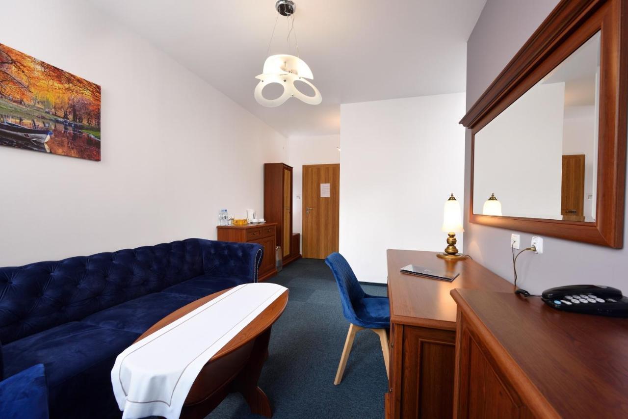 Hotel Agat พิยอตตูร์กุฟ เทรบูนัลสกี ภายนอก รูปภาพ